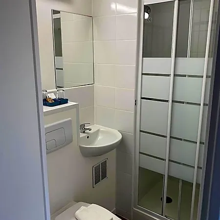 Hotell Fast Brie-Comte-Robert