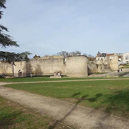 Fast Brie-Comte-Robert